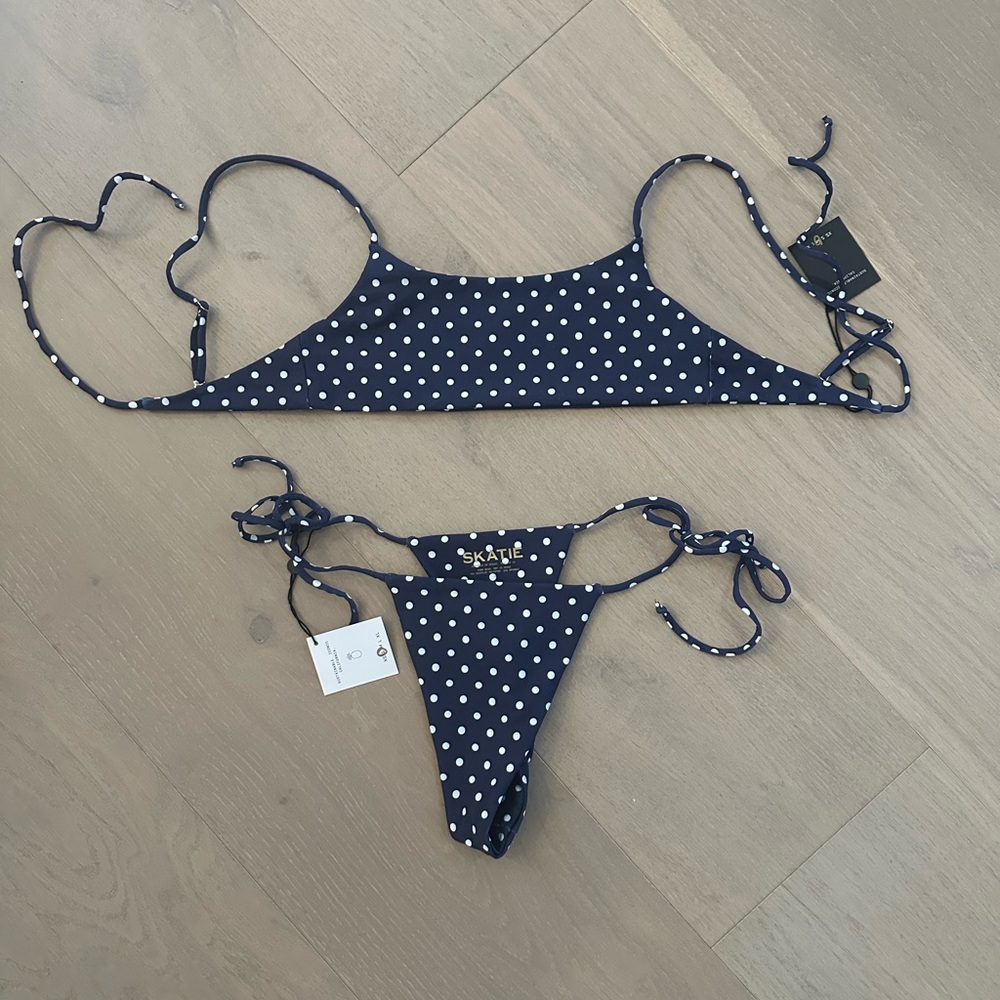 Skatie NWT bikini set